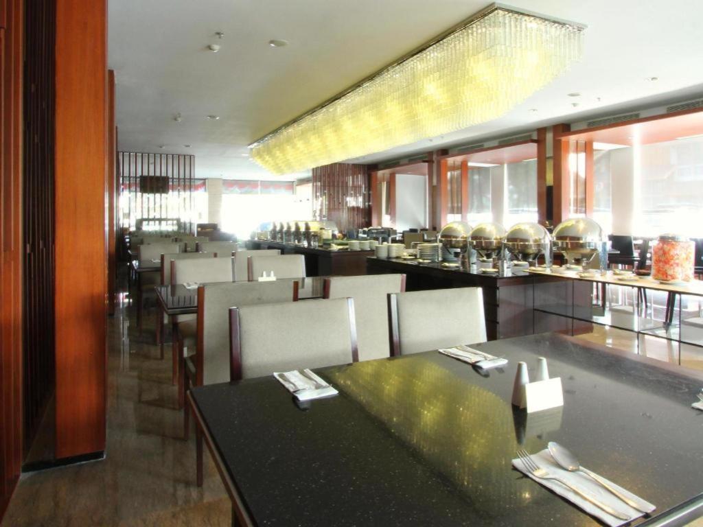 Mitra Bandung Hotel Exterior foto
