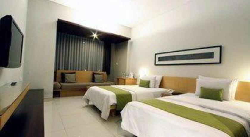 Mitra Bandung Hotel Exterior foto