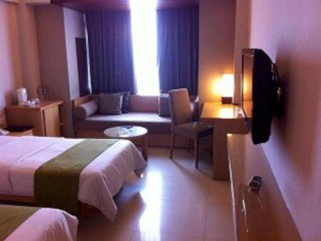 Mitra Bandung Hotel Exterior foto